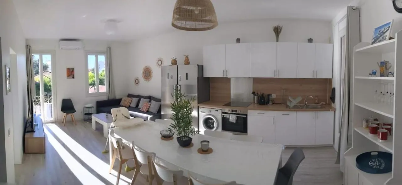 Appartement Villa Lina Zoï, une âme moderne dans une villa niçoise typique Nice